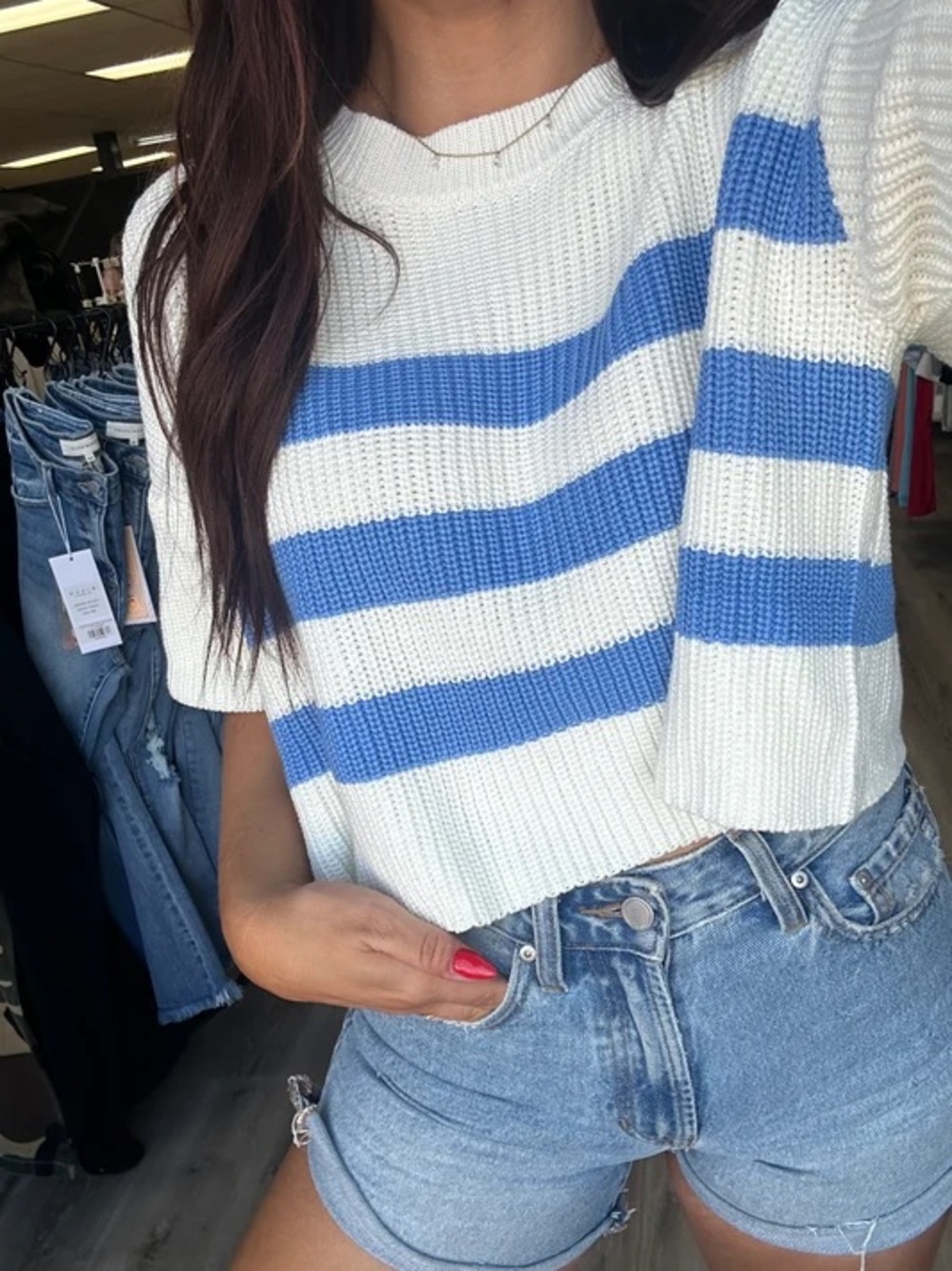 Cloud Ten Striped Cropped Sweater - L